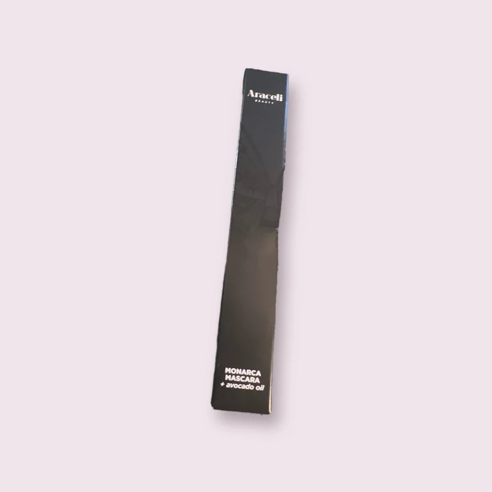 ARACELI BEAUTY Monarca Mascara in Black/Negro, New in Box